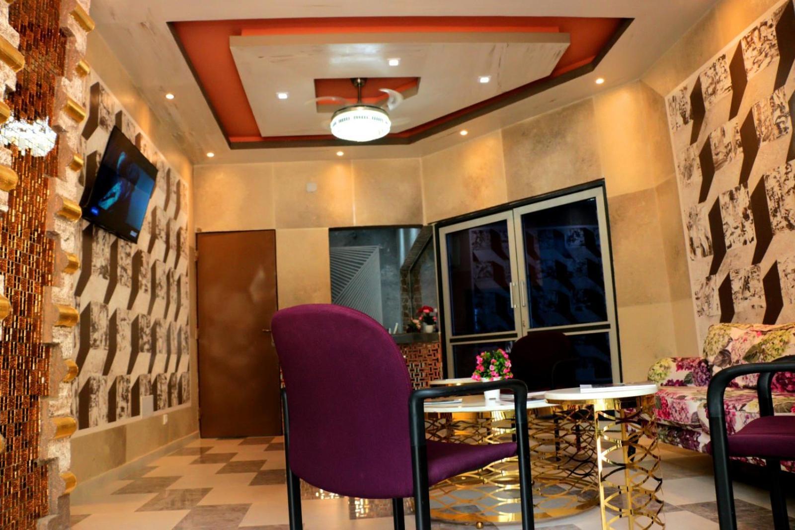 Hotel Laval Abidjan Extérieur photo